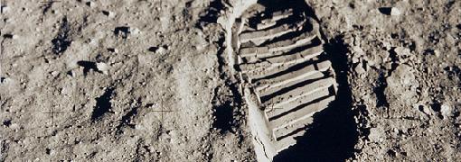 Fußspur auf dem Mond